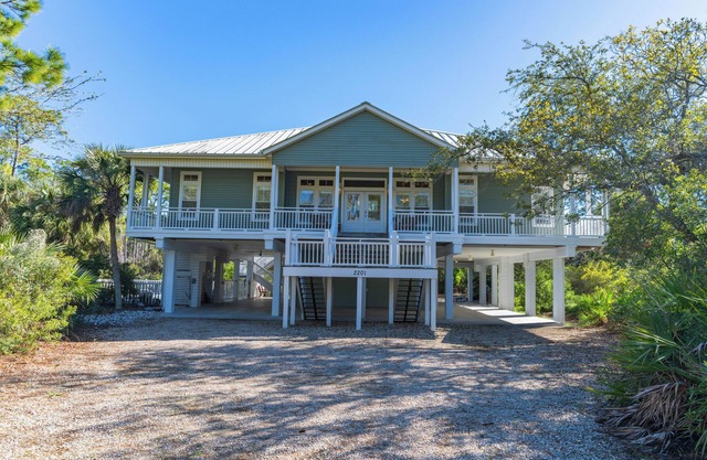 30% OFF Summer! Back on the Rental Market! Dog-Friendly, 4BR/4BA w/ Pool!