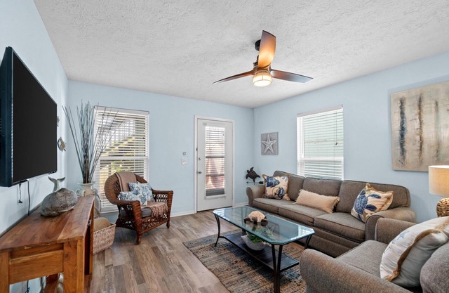 Bahama West Beach Therapy, Beach Access, Pet Friendly, Free Activities, West End