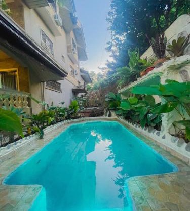 Bali Villa in Tagaytay w Pool, Billiards I 12pax