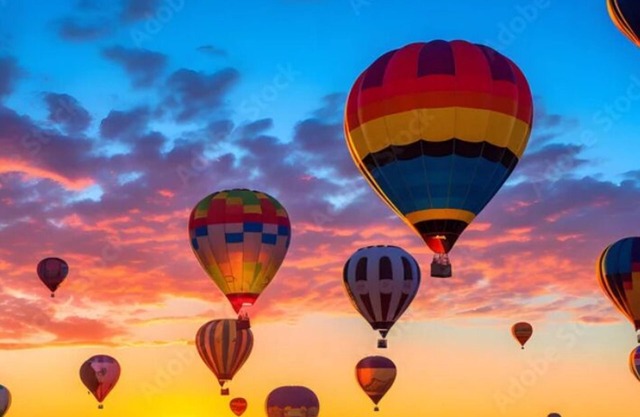 Enchanting Balloon Fiesta Views! 3BR/3BA House+Bonus Room. 1-Acre Lot. Sleeps 8