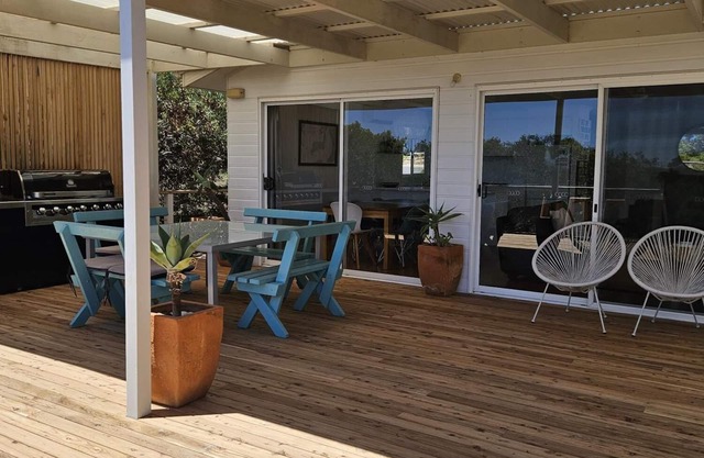 Descalzo Beachhouse en el borde del Parque Nacional Innes