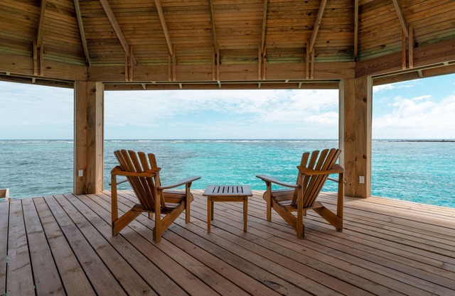 Barefoot Cay Resort