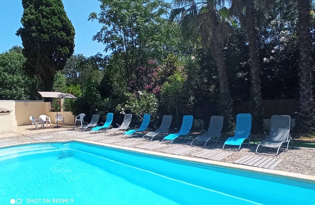 Bastide en antigua bodega con piscina y WIFI para 11 personas