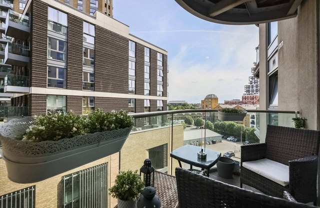 Battersea Serviced Apartment
