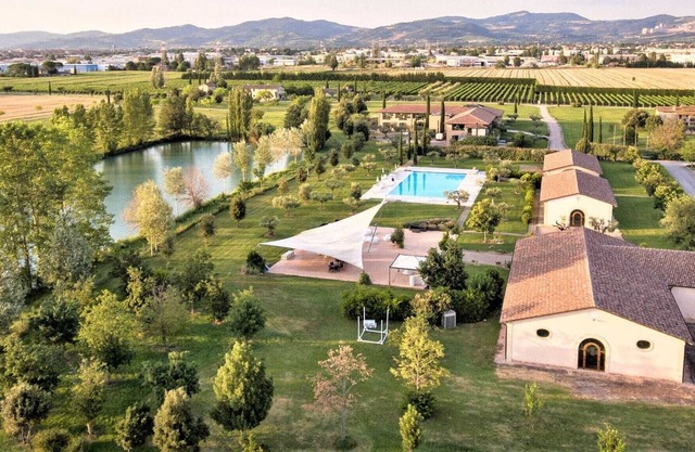 Agradable apartamento en Santa Maria Degli Angeli con piscina