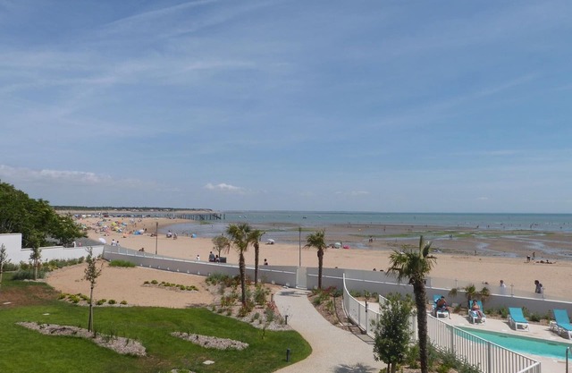 Apartamento playa, piscina, balcón, mascotas, parking