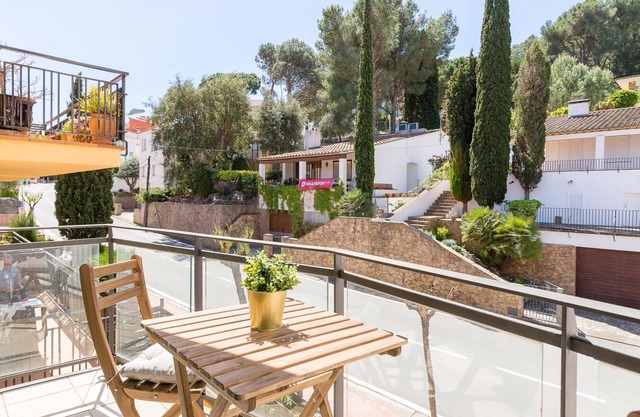 Beach Apartment in the heart of Tamariu