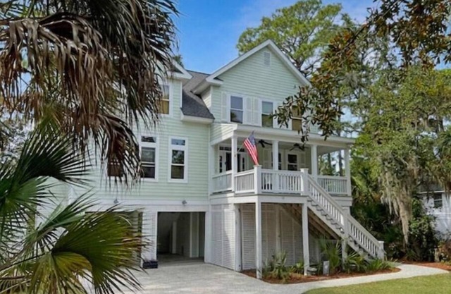 Lowcountry marsh views, beautiful beaches, luxury amenities included!