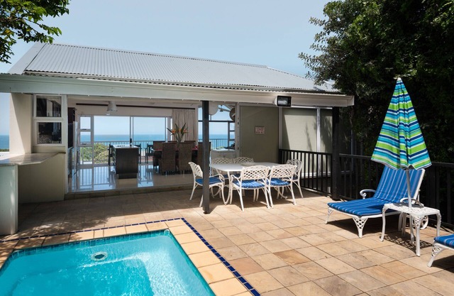 Casa de lujo en la playa: magníficas vistas al mar, piscina, golf, aire acondicionado, wifi, seguridad.