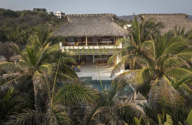 Beach House #5, Eco Villas La Flia