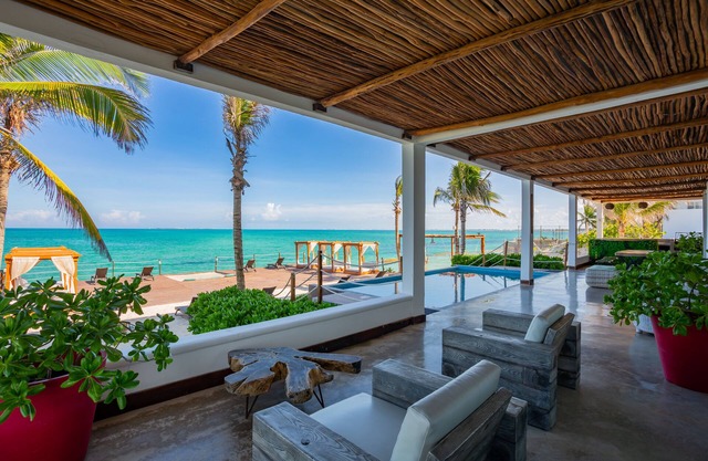 Luxurey Villa Boutique, Private and Exclusive Beachfront