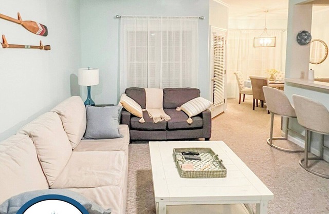 Beach Perfect Getaway: 2-Bedroom Apartment