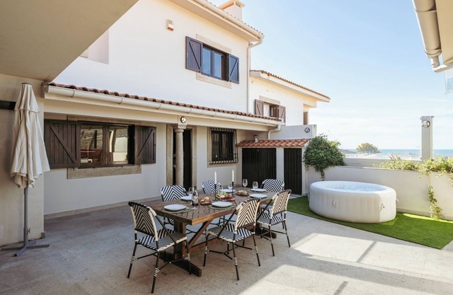 HostWise - Beach Villa with Jacuzzi and Garage