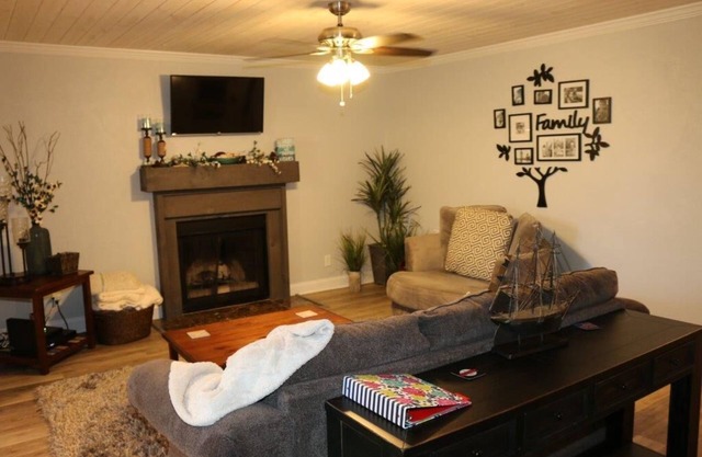 Beachburgh, un acogedor refugio costero en Shem Creek