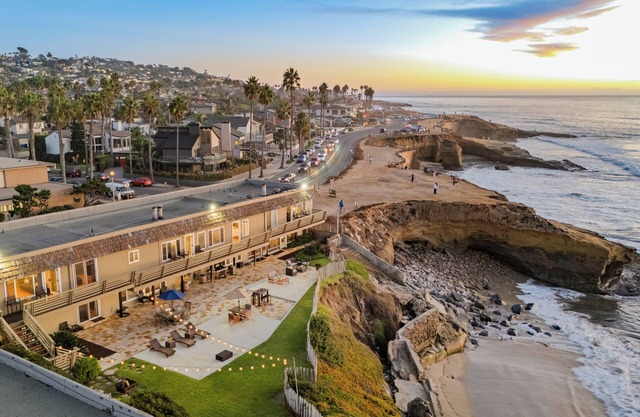 Beachcliff 2 by AvantStay | Minutes to Ocean Beach