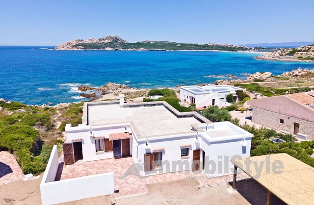 Beachfront villa on the first row with breathtaking sea view