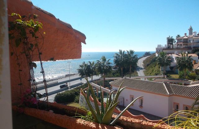 Apartamento frente al mar con vistas al mar en la Costa del Sol