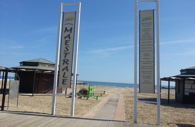 Beachfront Apartment with big Balcony with "Seaview" for 7 persons in Rimini