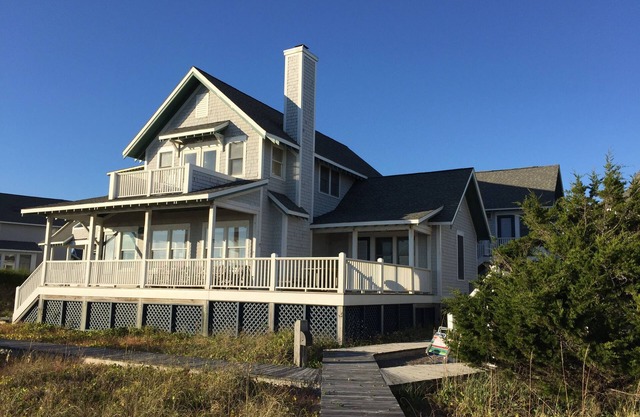 Casa frente al mar con vistas panorámicas del océano Atlántico
