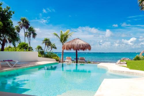 Beachfront Luruxy Villa in Tulum