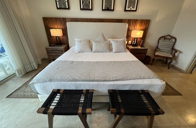 Luxury Beachfront 2 BD apartment in Playa Royale Towers in Nuevo Vallarta, MX