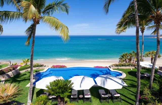 El Beachfront Estate Finest en Los Cabos. DISPONIBLE PARA LAS FIESTAS !!!