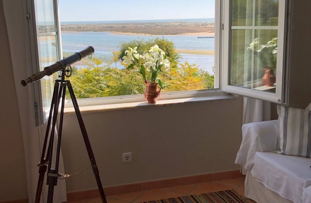 Apartamento ático frente al mar con vistas al mar