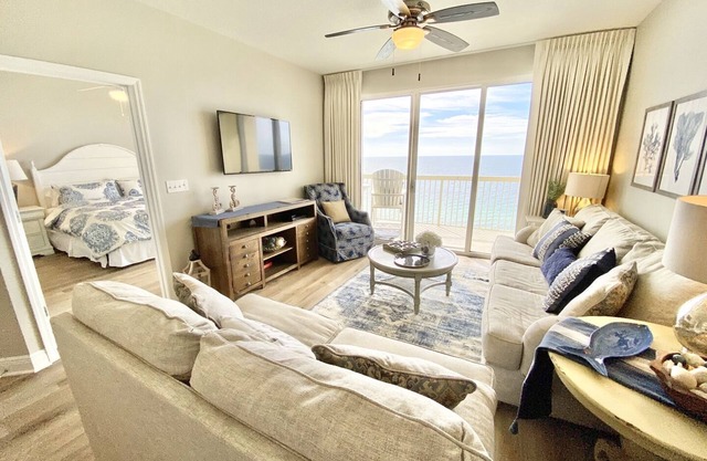 ☀️Beachfront-Pool+Hot Tub-Fab Amenities-Celadon 2005☀️