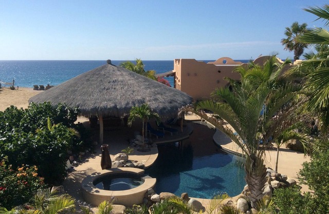 Frente a la playa, piscina, palapa, 15% de descuento en noviembre.