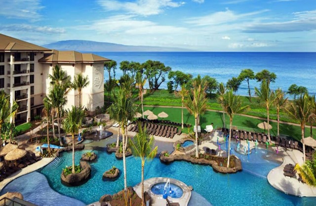 Beachfront Resort - 2 Bedroom Villa - Resort View w/ Balcony - Family Friendly!