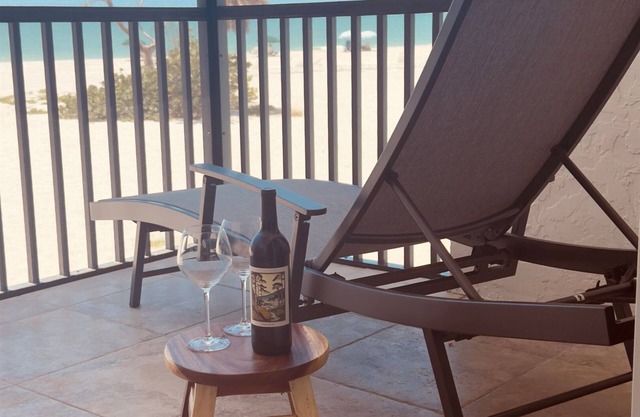 Sanibel Beachfront Oasis
