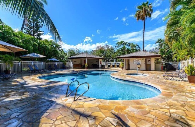Ocean View Penthouse: Steps to Beach, 2 Queen Beds