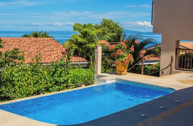 Beachfront Villa w/ Private Pool in Playa Azul with Panoramic View, Beach Access