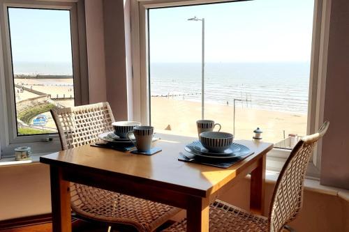 Beachfront with sea views in Walton on the Naze