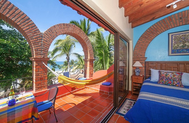 Casita frente a la playa, nuevo y seguro. Tranquilo barrio norte.