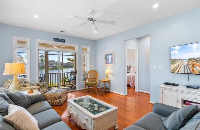 Beachside Charm 3BR Villa with Resort Amenities