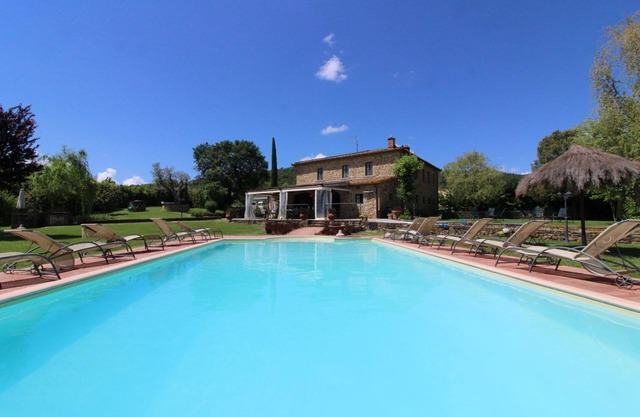 Preciosa casa de vacaciones privada con WIFI, piscina privada, TV, aparcamiento, cerca de Arezzo