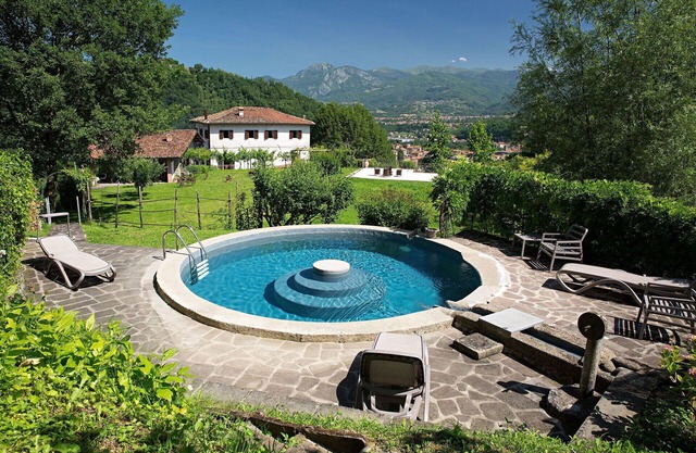 Preciosa casa de vacaciones privada con WIFI, piscina privada, TV, patio y vista panorámica