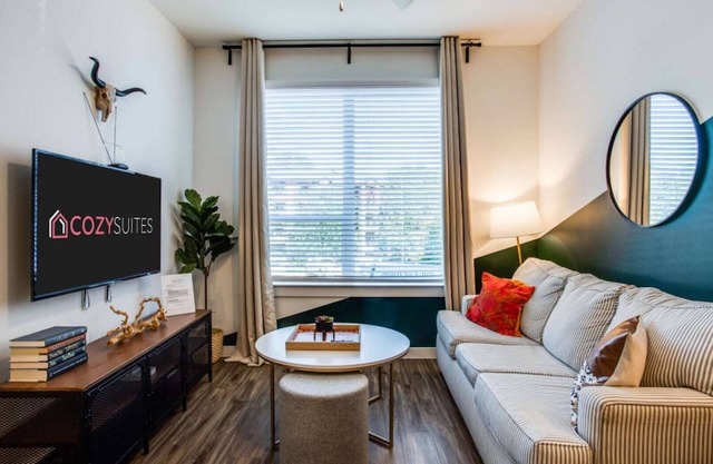 Beautiful 1BR in Riverside 8335