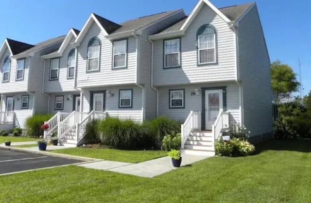 Beautiful 2 Bedroom Condo Near Bethany Beach