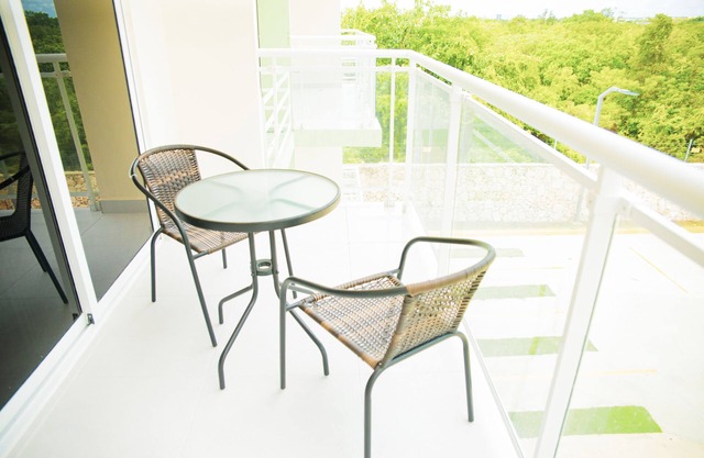 Beautiful 2-Bedroom apartment with private security in Punta Pana.