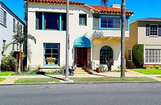 Hermoso apartamento de 2 dormitorios en la bahía de Alamitos