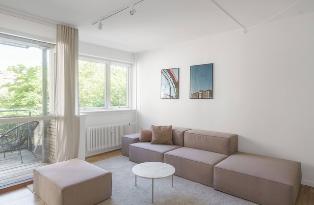 Beautiful 2-bed in Frederiksberg w/ balcony - 205