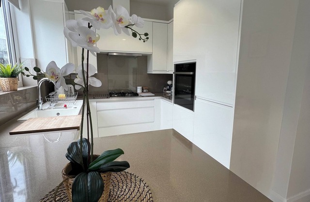 Zenobia London Luxury Apartments Flat 2