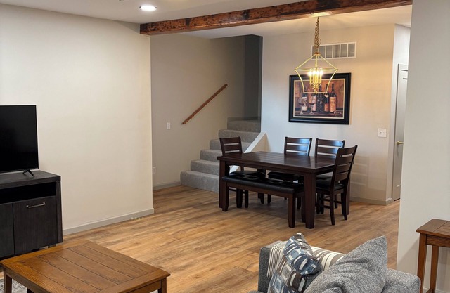 Beautiful 4-bedroom house with AC in Indianapolis
