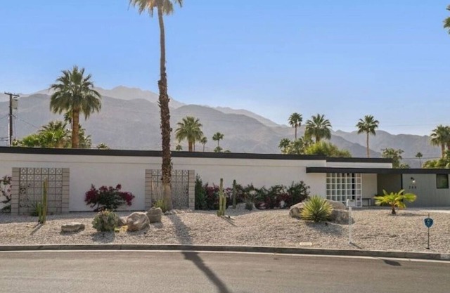 Beautiful 4 bedrooms oasis in Palm Springs