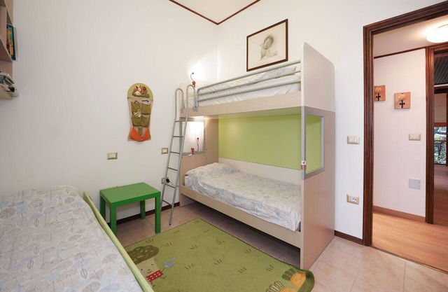 Hermoso apartamento para 6 personas con piscina, WIFI, TV, terraza y aparcamiento