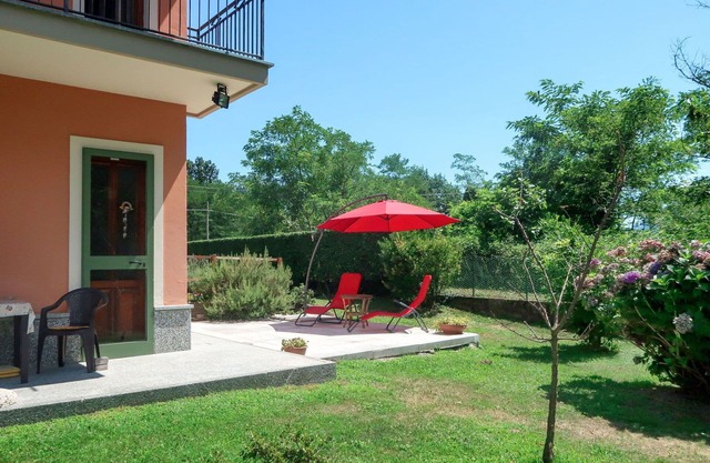 Hermoso apartamento para 2 personas con WIFI, TV, patio, mascotas permitida y aparcamiento
