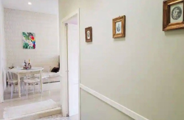 Beautiful apartment steps way from vatican