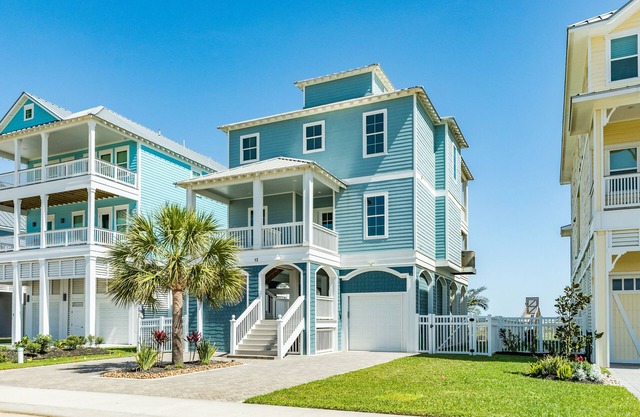 Beautiful Beachfront on East Beach w/ Fenced Yard, Private Dune Walkover